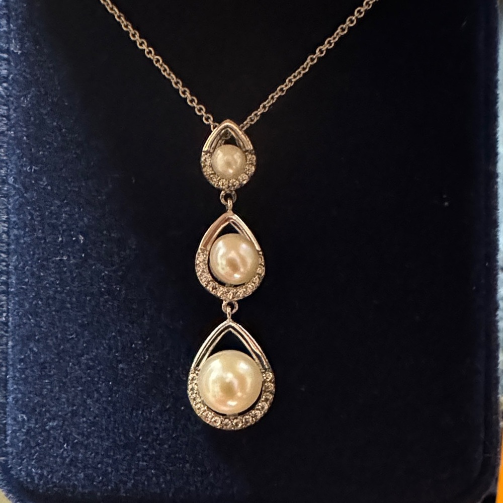 Montana Silversmiths Triple Pearl Silver Necklace